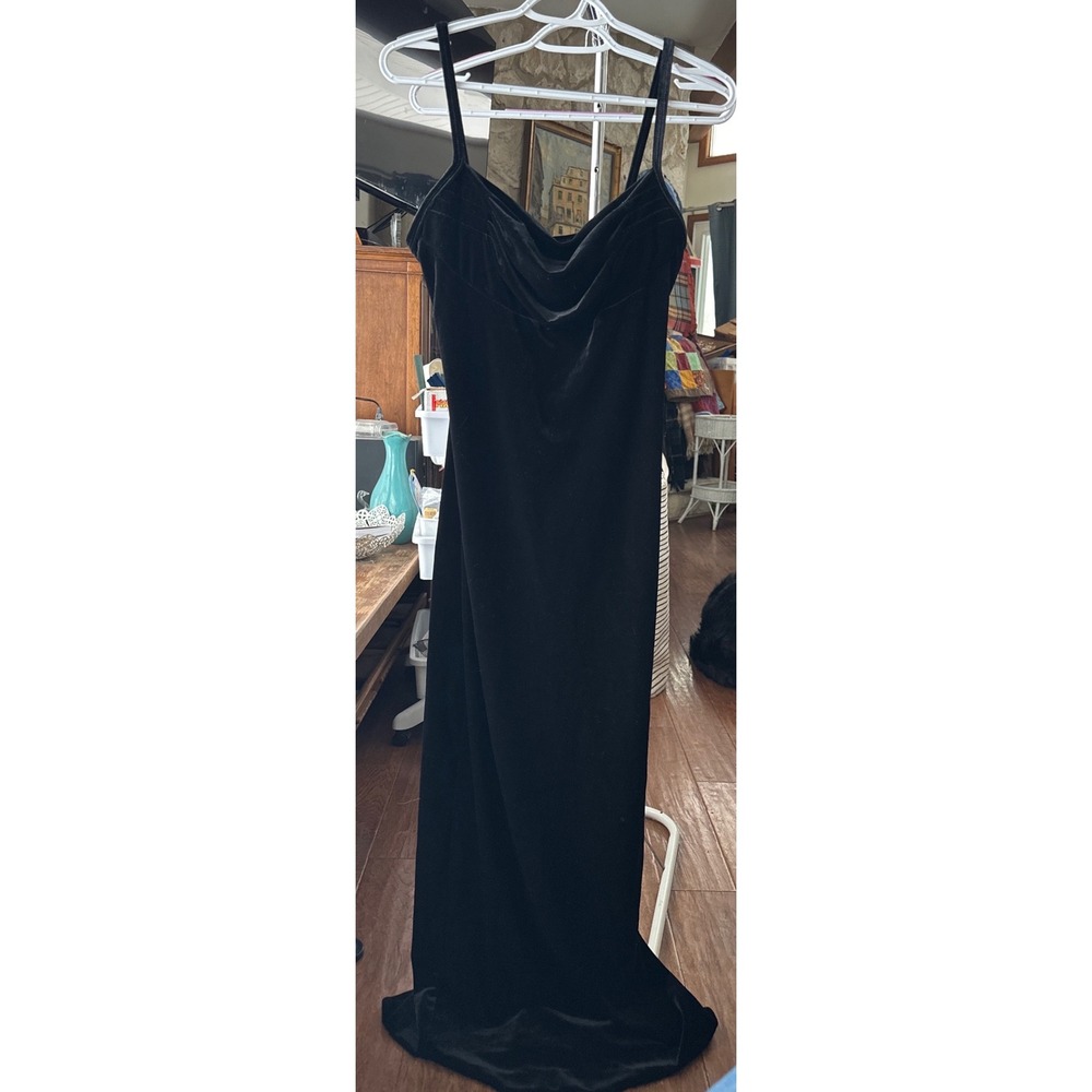 90s Black Velvet velour Spaghetti Strap Long Formal‎ Evening Gown Dress vintage